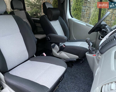 Серый Рено Трафик, объемом двигателя 2 л и пробегом 255 тыс. км за 13299 $, фото 12 на Automoto.ua