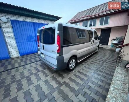 Серый Рено Трафик, объемом двигателя 2 л и пробегом 216 тыс. км за 14500 $, фото 4 на Automoto.ua