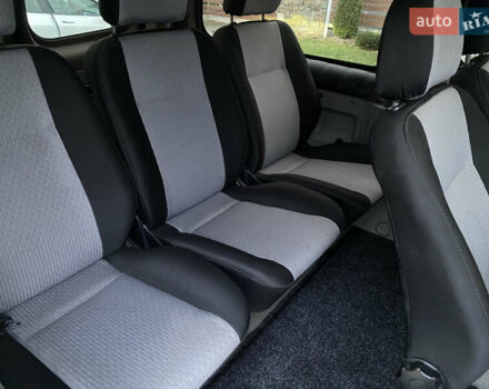 Серый Рено Трафик, объемом двигателя 2 л и пробегом 255 тыс. км за 13299 $, фото 23 на Automoto.ua