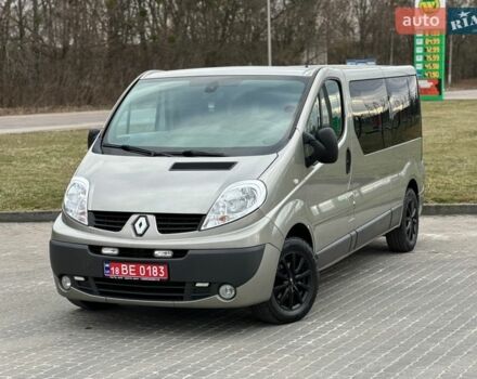Серый Рено Трафик, объемом двигателя 2 л и пробегом 283 тыс. км за 14800 $, фото 1 на Automoto.ua