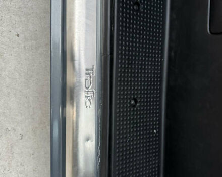 Серый Рено Трафик, объемом двигателя 2 л и пробегом 225 тыс. км за 13900 $, фото 24 на Automoto.ua