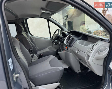 Серый Рено Трафик, объемом двигателя 2 л и пробегом 225 тыс. км за 13900 $, фото 14 на Automoto.ua