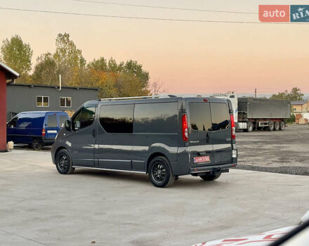 Серый Рено Трафик, объемом двигателя 2 л и пробегом 299 тыс. км за 14499 $, фото 10 на Automoto.ua