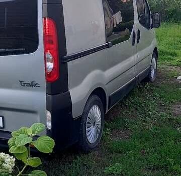 Рено Трафик 2013 в Полонном на Automoto.ua Серый Рено Трафик, объемом двигателя 2 л и пробегом 270 тыс. км за 9250 $, фото 6 на Automoto.ua