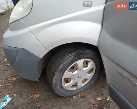 Сірий Рено Трафік, об'ємом двигуна 2 л та пробігом 218 тис. км за 14500 $, фото 7 на Automoto.ua