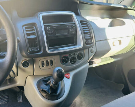 Сірий Рено Трафік, об'ємом двигуна 2 л та пробігом 5 тис. км за 8300 $, фото 6 на Automoto.ua