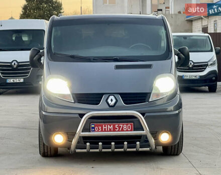 Серый Рено Трафик, объемом двигателя 2 л и пробегом 299 тыс. км за 14499 $, фото 4 на Automoto.ua