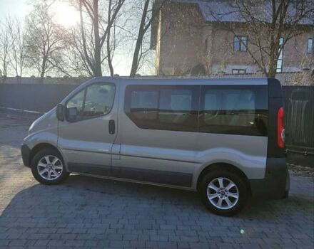 Серый Рено Трафик, объемом двигателя 2 л и пробегом 238 тыс. км за 14700 $, фото 12 на Automoto.ua