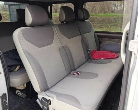 Серый Рено Трафик, объемом двигателя 2 л и пробегом 214 тыс. км за 13000 $, фото 1 на Automoto.ua