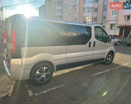 Серый Рено Трафик, объемом двигателя 2 л и пробегом 280 тыс. км за 15300 $, фото 3 на Automoto.ua