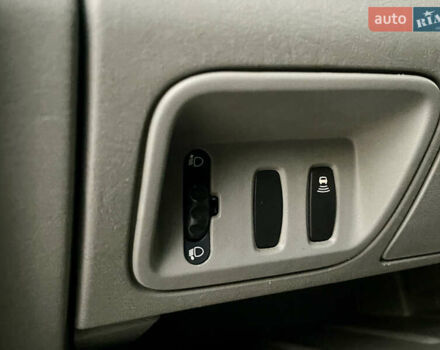 Серый Рено Трафик, объемом двигателя 2 л и пробегом 299 тыс. км за 14499 $, фото 32 на Automoto.ua