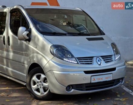 Серый Рено Трафик, объемом двигателя 2 л и пробегом 235 тыс. км за 16490 $, фото 15 на Automoto.ua