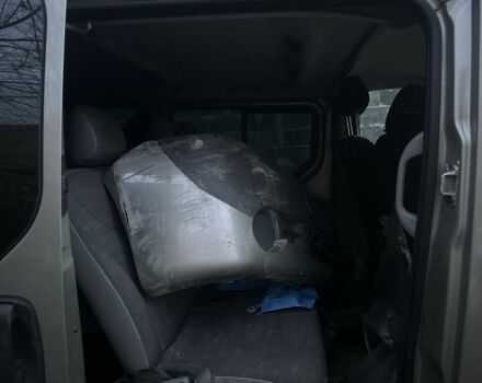 Сірий Рено Трафік, об'ємом двигуна 2 л та пробігом 260 тис. км за 6900 $, фото 4 на Automoto.ua