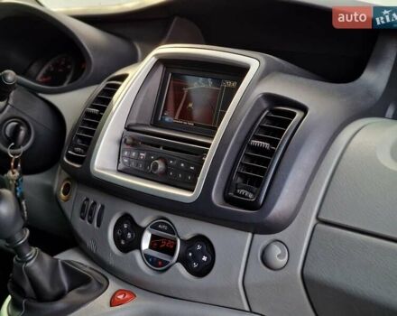 Серый Рено Трафик, объемом двигателя 2 л и пробегом 235 тыс. км за 16490 $, фото 47 на Automoto.ua