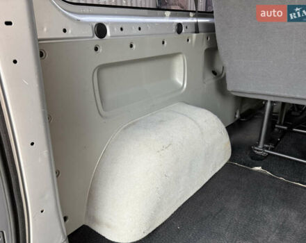 Серый Рено Трафик, объемом двигателя 2 л и пробегом 221 тыс. км за 15071 $, фото 57 на Automoto.ua