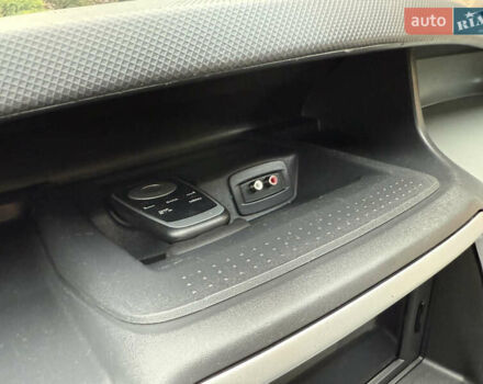 Серый Рено Трафик, объемом двигателя 2 л и пробегом 221 тыс. км за 15071 $, фото 41 на Automoto.ua