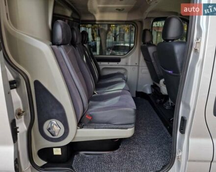 Серый Рено Трафик, объемом двигателя 2 л и пробегом 235 тыс. км за 16490 $, фото 51 на Automoto.ua