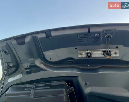 Серый Рено Трафик, объемом двигателя 2 л и пробегом 299 тыс. км за 14499 $, фото 60 на Automoto.ua