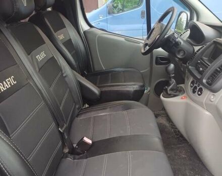 Серый Рено Трафик, объемом двигателя 2 л и пробегом 234 тыс. км за 13500 $, фото 4 на Automoto.ua