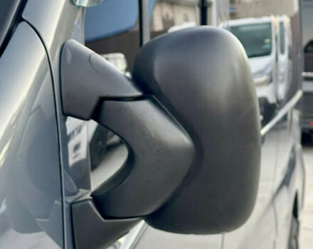 Серый Рено Трафик, объемом двигателя 2 л и пробегом 299 тыс. км за 14499 $, фото 23 на Automoto.ua