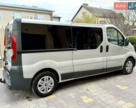 Серый Рено Трафик, объемом двигателя 2 л и пробегом 221 тыс. км за 15071 $, фото 14 на Automoto.ua