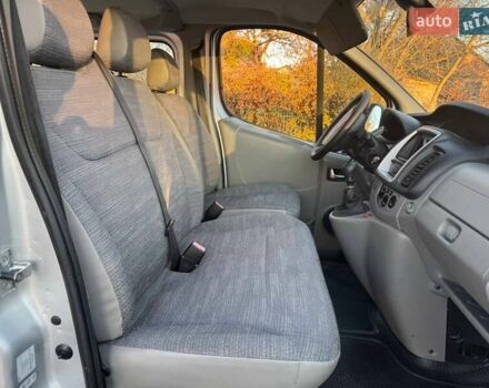 Сірий Рено Трафік, об'ємом двигуна 2 л та пробігом 226 тис. км за 14200 $, фото 21 на Automoto.ua