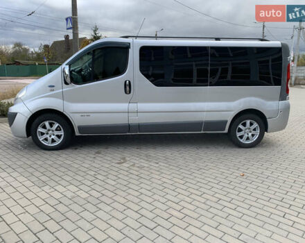 Серый Рено Трафик, объемом двигателя 2 л и пробегом 262 тыс. км за 13600 $, фото 7 на Automoto.ua