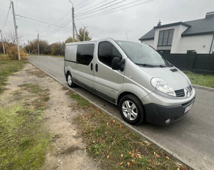 Серый Рено Трафик, объемом двигателя 2 л и пробегом 272 тыс. км за 16500 $, фото 3 на Automoto.ua