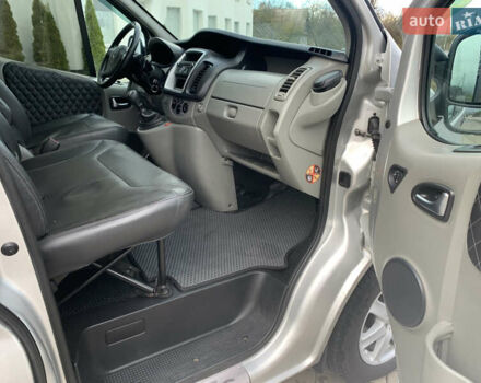 Серый Рено Трафик, объемом двигателя 2 л и пробегом 260 тыс. км за 14500 $, фото 6 на Automoto.ua