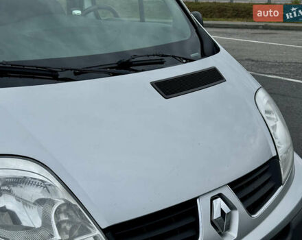 Рено Трафик 2013 в Полтаве на Automoto.ua Серый Рено Трафик, объемом двигателя 2 л и пробегом 138 тыс. км за 17750 $, фото 12 на Automoto.ua