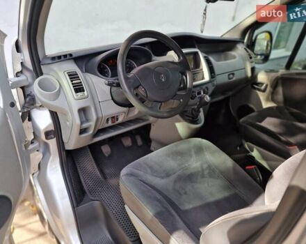 Серый Рено Трафик, объемом двигателя 2 л и пробегом 235 тыс. км за 16490 $, фото 35 на Automoto.ua