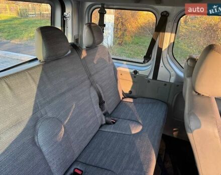 Сірий Рено Трафік, об'ємом двигуна 2 л та пробігом 226 тис. км за 14200 $, фото 13 на Automoto.ua