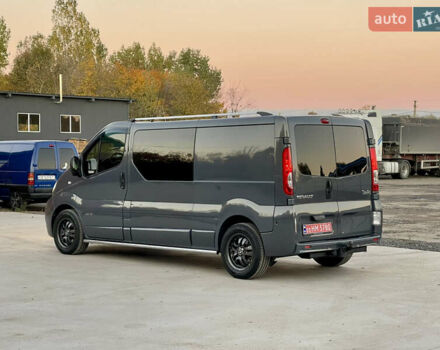 Серый Рено Трафик, объемом двигателя 2 л и пробегом 299 тыс. км за 14499 $, фото 9 на Automoto.ua