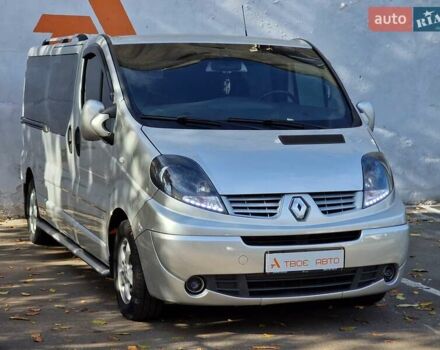 Серый Рено Трафик, объемом двигателя 2 л и пробегом 235 тыс. км за 16490 $, фото 4 на Automoto.ua