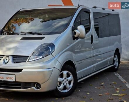 Серый Рено Трафик, объемом двигателя 2 л и пробегом 235 тыс. км за 16490 $, фото 8 на Automoto.ua