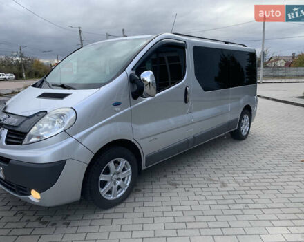 Сірий Рено Трафік, об'ємом двигуна 2 л та пробігом 260 тис. км за 14500 $, фото 1 на Automoto.ua