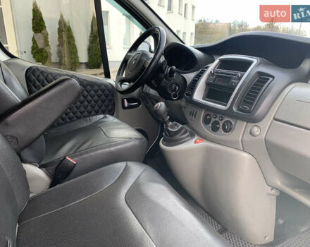 Серый Рено Трафик, объемом двигателя 2 л и пробегом 262 тыс. км за 13600 $, фото 21 на Automoto.ua