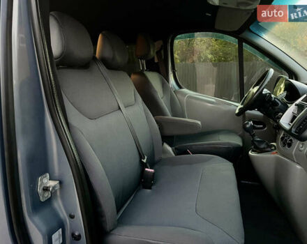 Серый Рено Трафик, объемом двигателя 2 л и пробегом 299 тыс. км за 14499 $, фото 57 на Automoto.ua