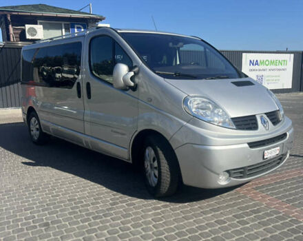 Серый Рено Трафик, объемом двигателя 2 л и пробегом 257 тыс. км за 15700 $, фото 5 на Automoto.ua