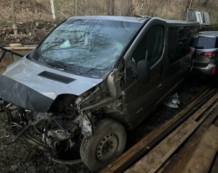 Сірий Рено Трафік, об'ємом двигуна 2 л та пробігом 260 тис. км за 6900 $, фото 2 на Automoto.ua