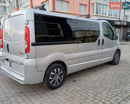 Серый Рено Трафик, объемом двигателя 2 л и пробегом 239 тыс. км за 15800 $, фото 2 на Automoto.ua