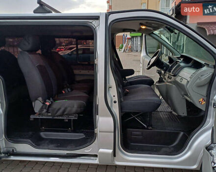 Серый Рено Трафик, объемом двигателя 2 л и пробегом 239 тыс. км за 15800 $, фото 9 на Automoto.ua