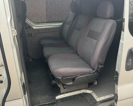 Серый Рено Трафик, объемом двигателя 2 л и пробегом 300 тыс. км за 13750 $, фото 7 на Automoto.ua