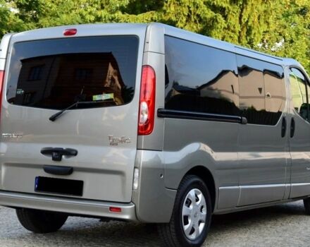 Серый Рено Трафик, объемом двигателя 2 л и пробегом 127 тыс. км за 9400 $, фото 6 на Automoto.ua