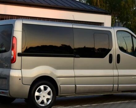 Серый Рено Трафик, объемом двигателя 2 л и пробегом 127 тыс. км за 9400 $, фото 7 на Automoto.ua