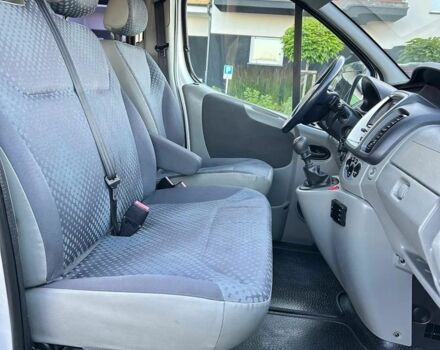 Сірий Рено Трафік, об'ємом двигуна 2 л та пробігом 191 тис. км за 8900 $, фото 11 на Automoto.ua