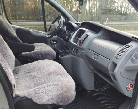 Сірий Рено Трафік, об'ємом двигуна 2 л та пробігом 130 тис. км за 8900 $, фото 9 на Automoto.ua