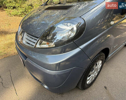 Сірий Рено Трафік, об'ємом двигуна 2 л та пробігом 267 тис. км за 16800 $, фото 24 на Automoto.ua