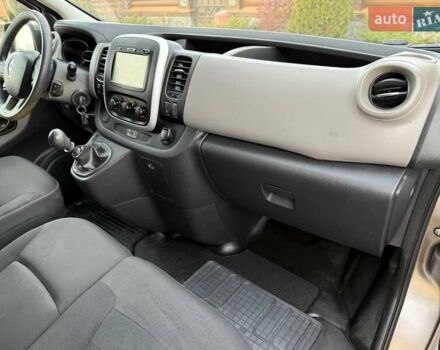 Сірий Рено Трафік, об'ємом двигуна 1.6 л та пробігом 254 тис. км за 14700 $, фото 57 на Automoto.ua