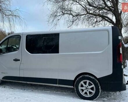 Серый Рено Трафик, объемом двигателя 1.6 л и пробегом 245 тыс. км за 15800 $, фото 2 на Automoto.ua